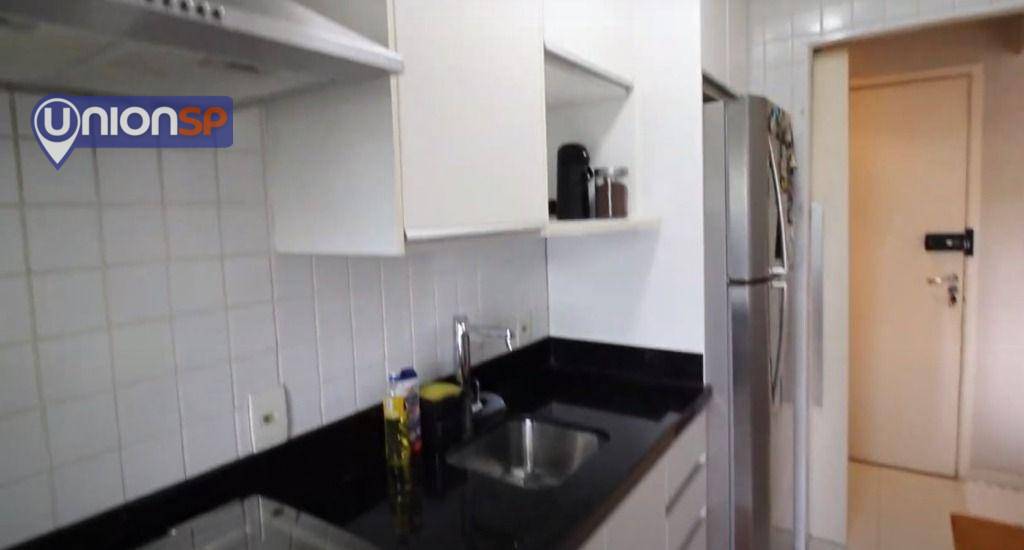 Apartamento à venda com 2 quartos, 72m² - Foto 11