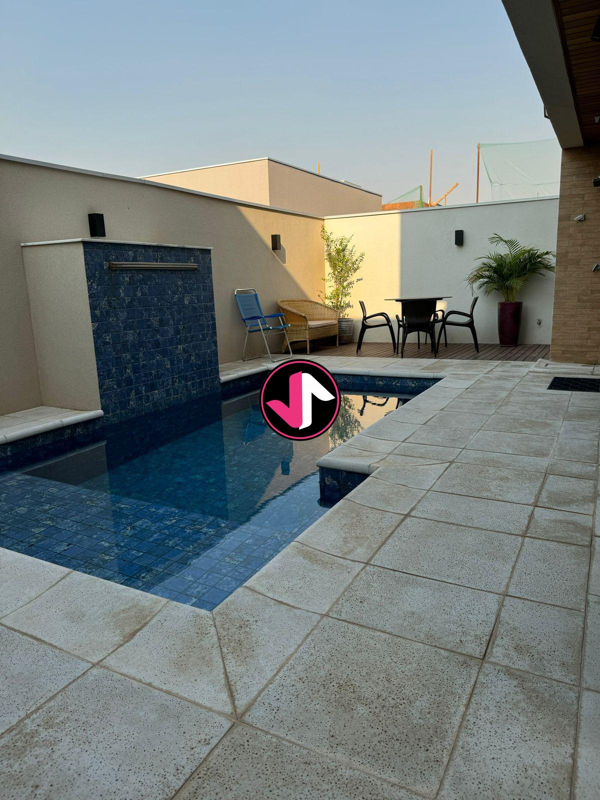 Casa de Condomínio à venda com 4 quartos, 300m² - Foto 8
