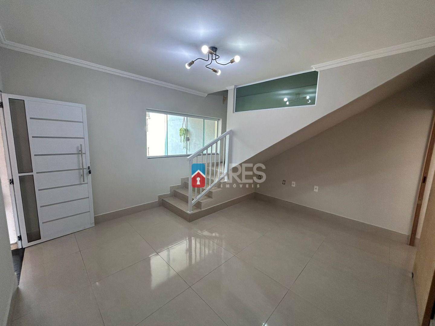 Casa à venda com 4 quartos, 154m² - Foto 4