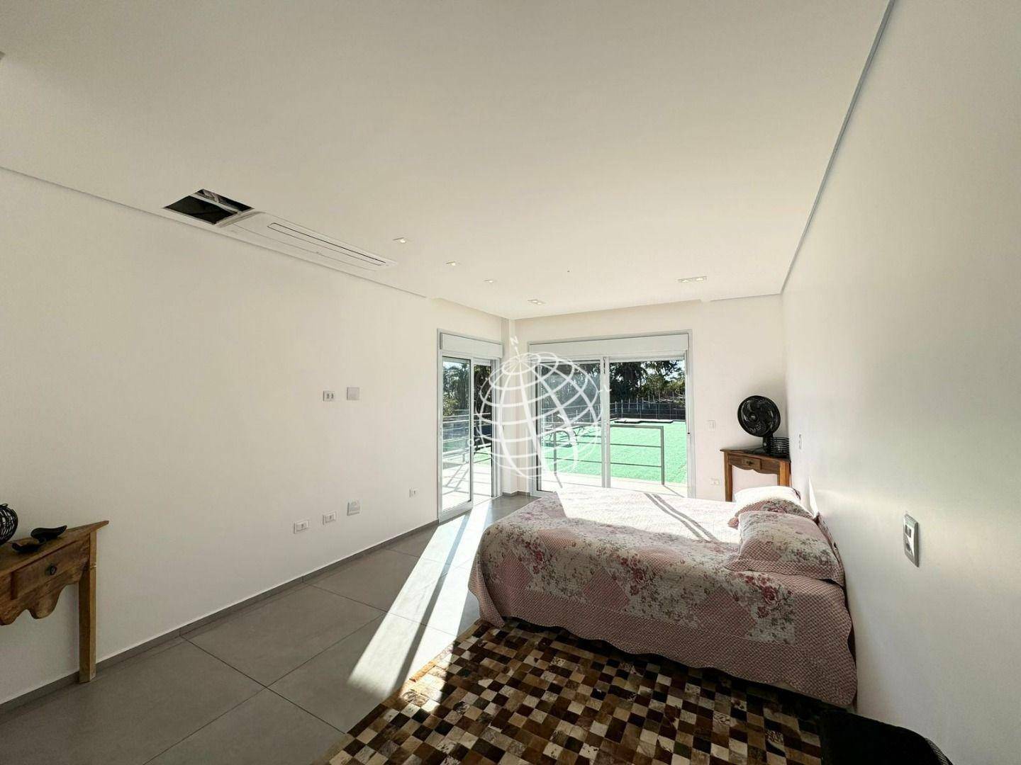 Casa à venda com 6 quartos, 900m² - Foto 35