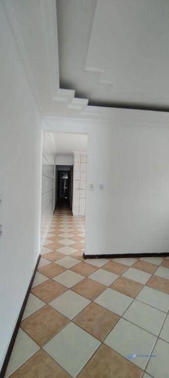 Casa para alugar com 2 quartos, 102m² - Foto 32