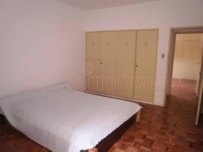 Apartamento para alugar com 2 quartos, 150m² - Foto 12