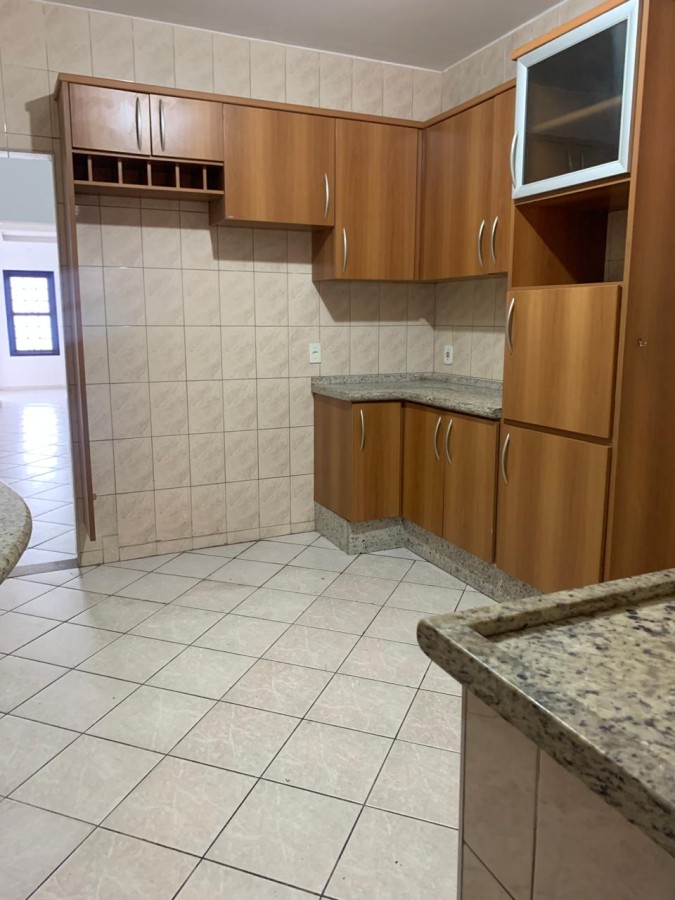 Casa à venda com 3 quartos, 260m² - Foto 11