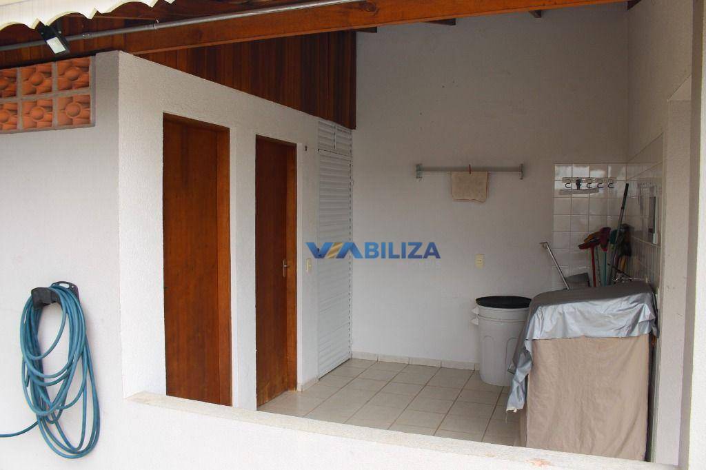 Casa de Condomínio à venda com 3 quartos, 214m² - Foto 33