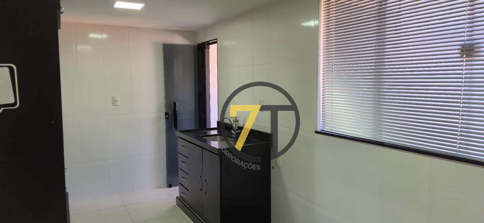 Apartamento para alugar com 3 quartos, 110m² - Foto 1