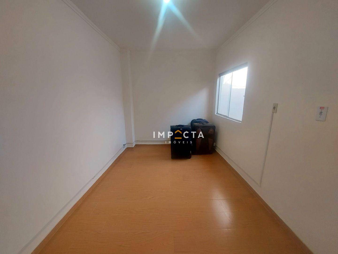 Casa à venda com 5 quartos, 192m² - Foto 8