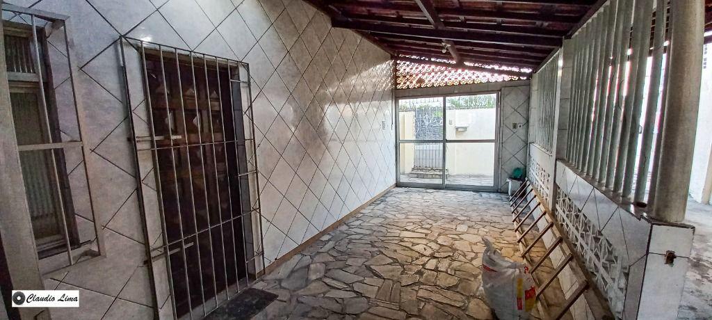 Casa à venda com 3 quartos, 120m² - Foto 7