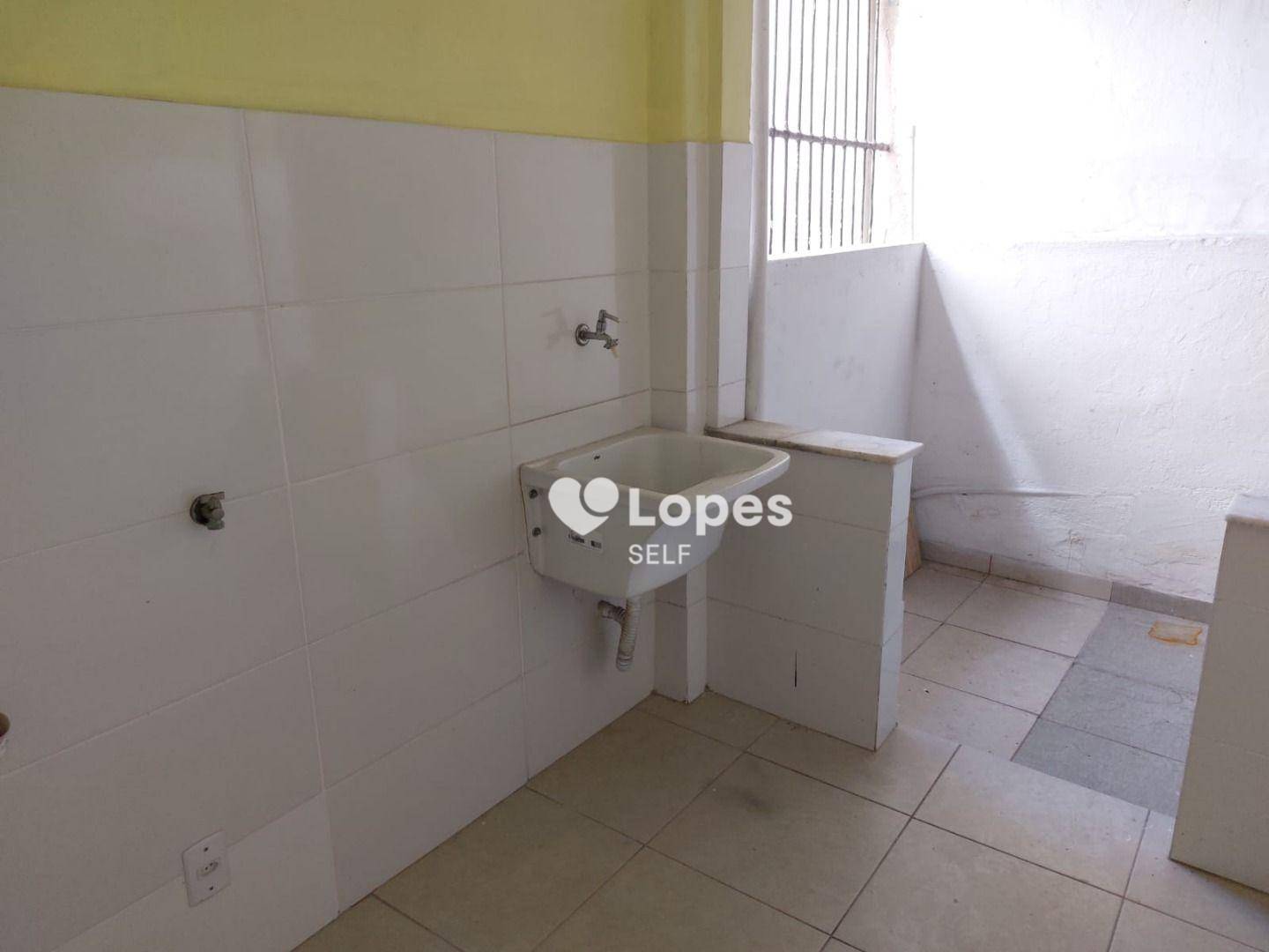 Apartamento à venda com 2 quartos, 70m² - Foto 9