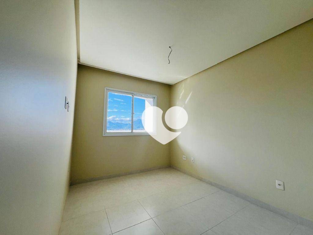 Apartamento à venda com 2 quartos, 76m² - Foto 12