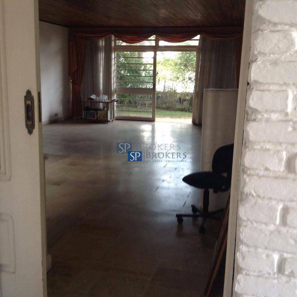 Casa à venda com 5 quartos, 320m² - Foto 2