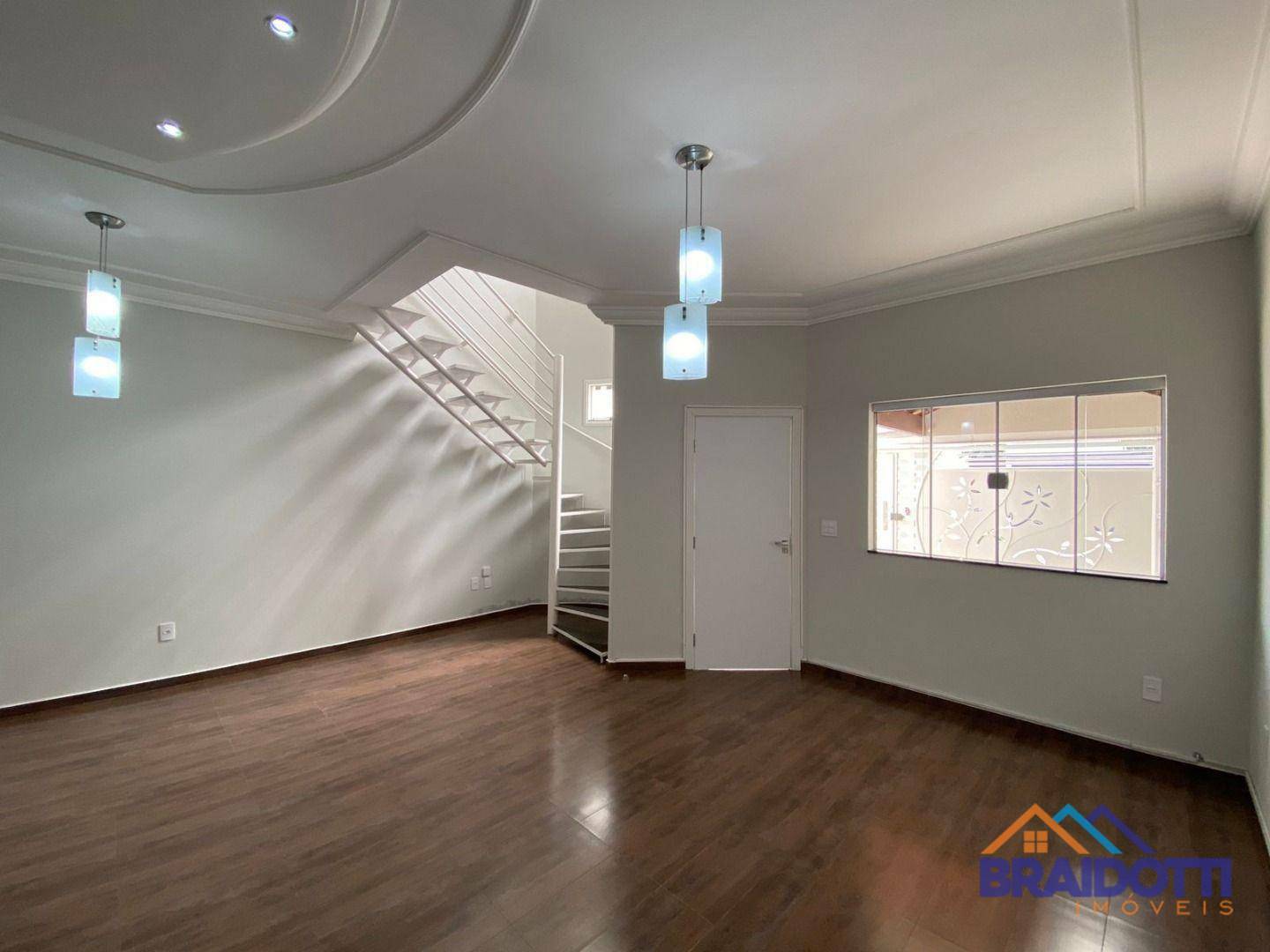 Casa à venda com 3 quartos, 174m² - Foto 4