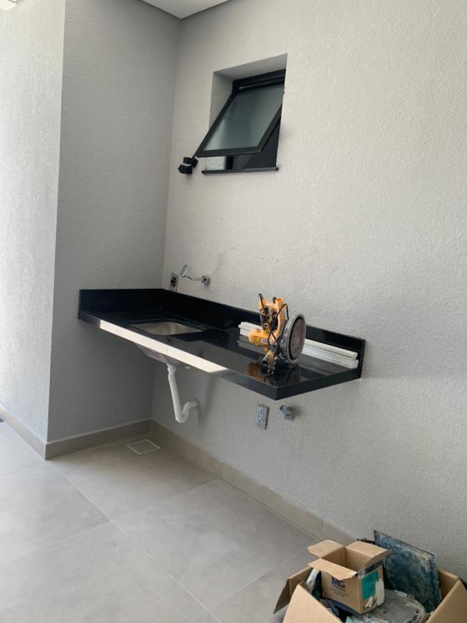 Casa à venda com 3 quartos, 134m² - Foto 2