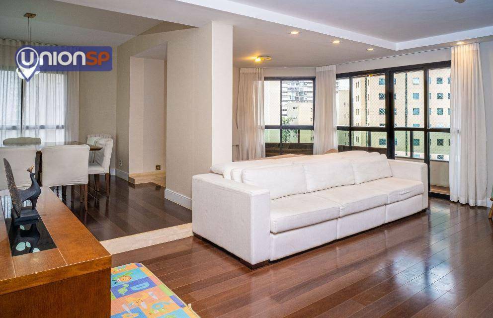 Apartamento à venda com 4 quartos, 220m² - Foto 2