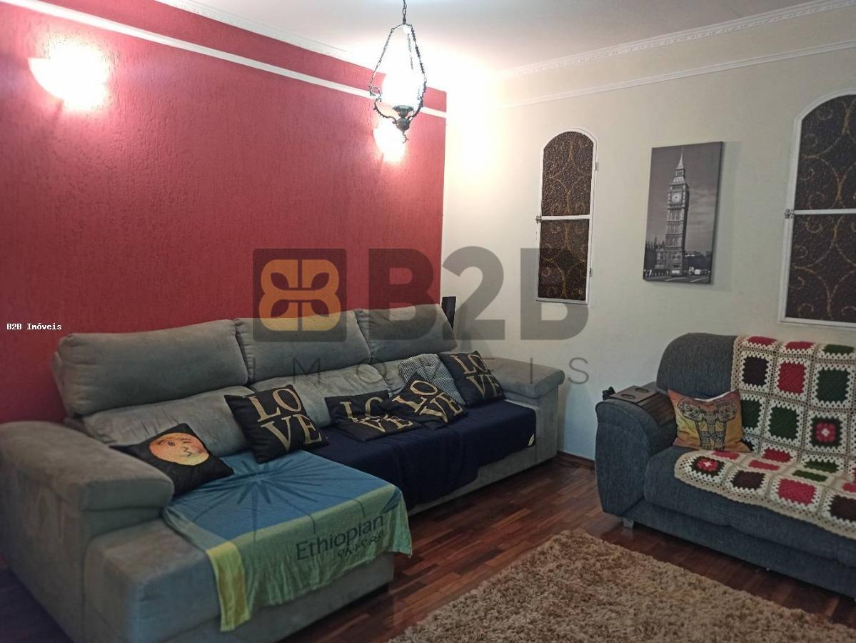 Casa à venda com 3 quartos, 310m² - Foto 8