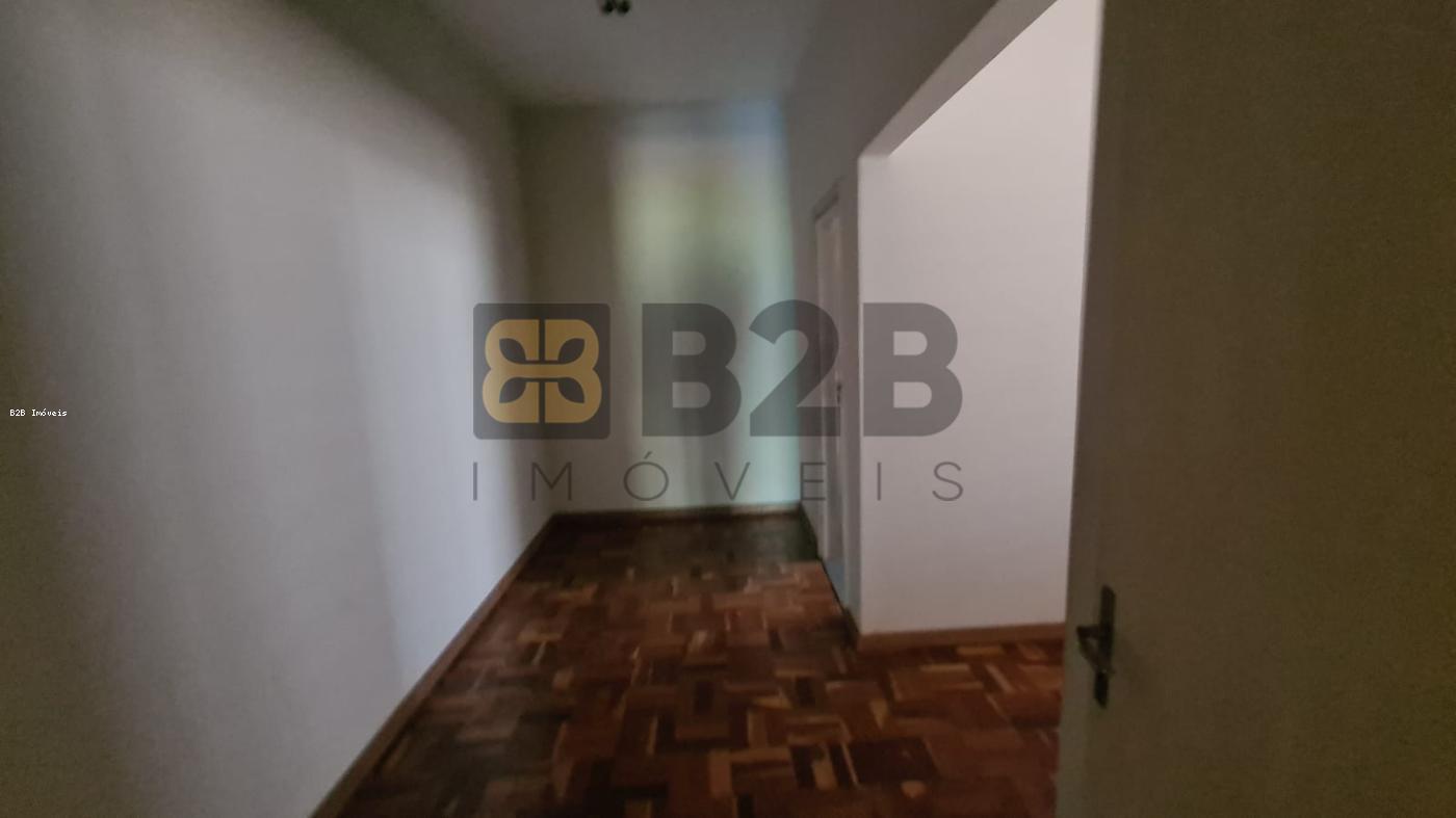 Casa à venda com 3 quartos, 560m² - Foto 21