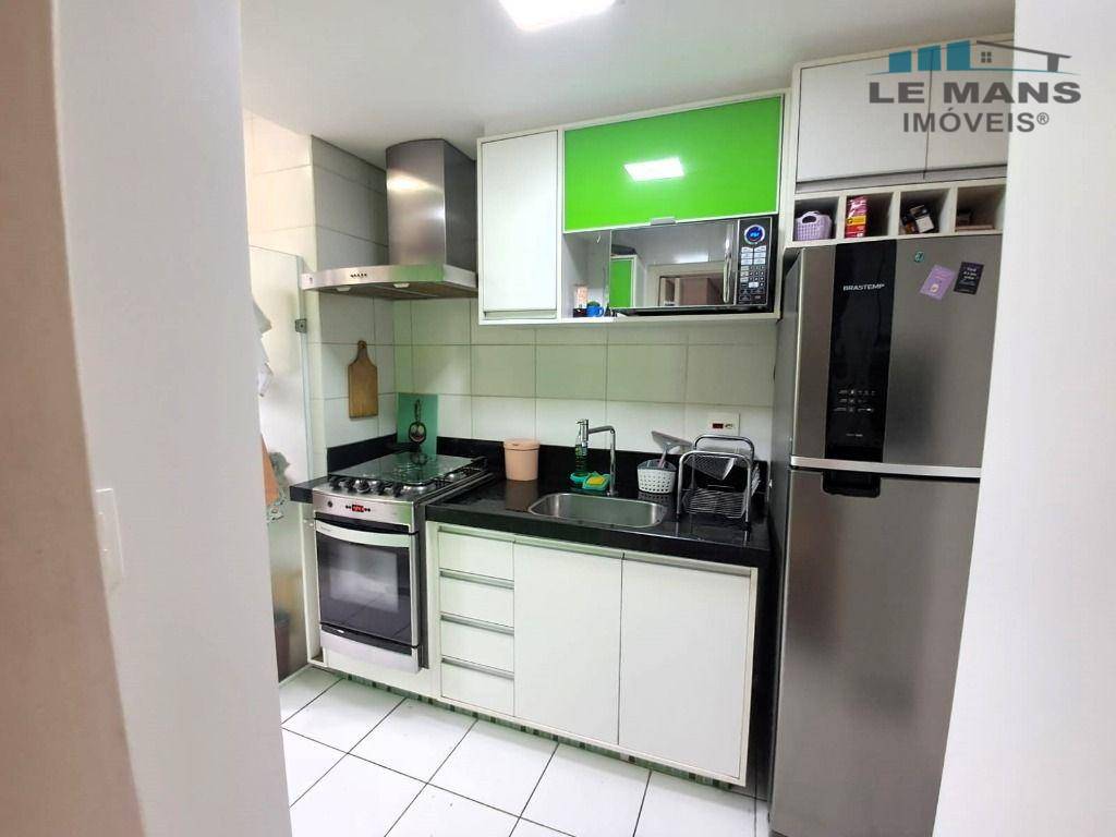 Apartamento à venda com 2 quartos, 53m² - Foto 4