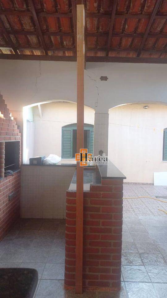 Casa à venda com 3 quartos, 243m² - Foto 21