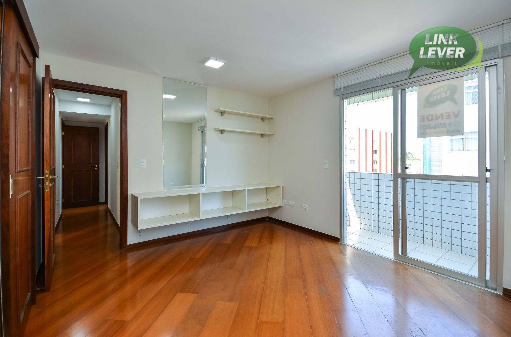 Apartamento à venda com 3 quartos, 61m² - Foto 4