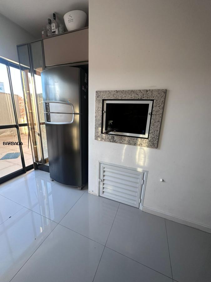 Apartamento para alugar com 2 quartos, 100m² - Foto 6