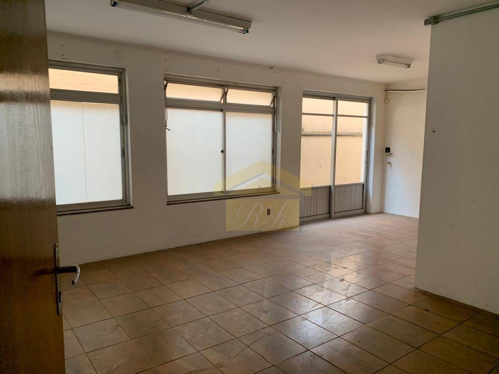 Casa à venda e aluguel com 3 quartos, 480m² - Foto 26