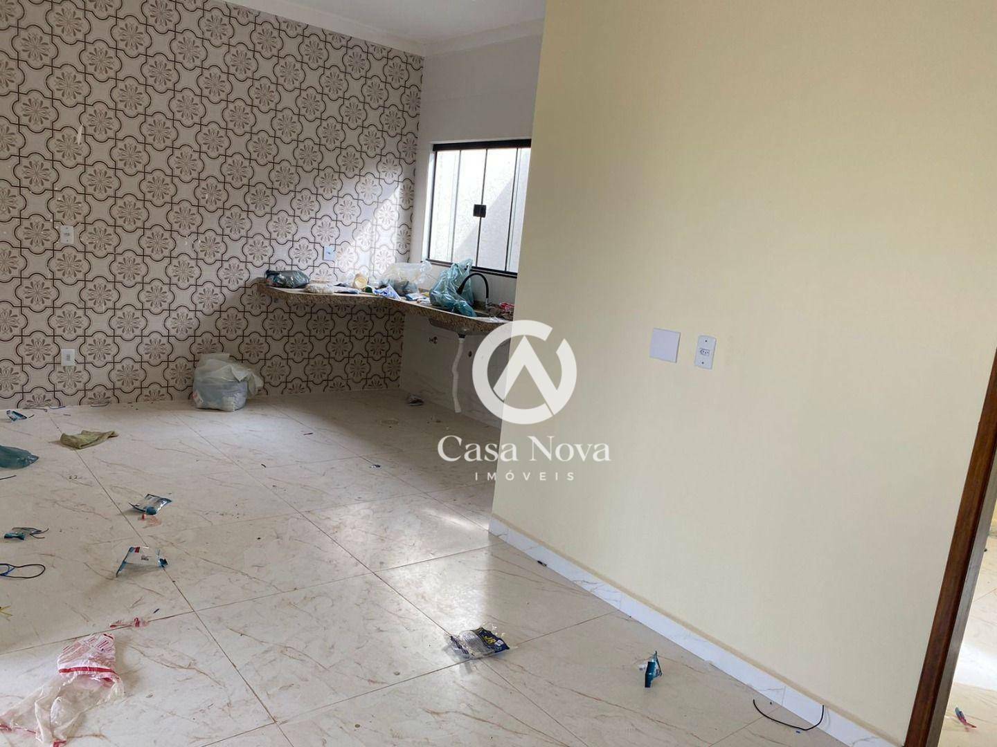 Casa à venda com 3 quartos, 96m² - Foto 3