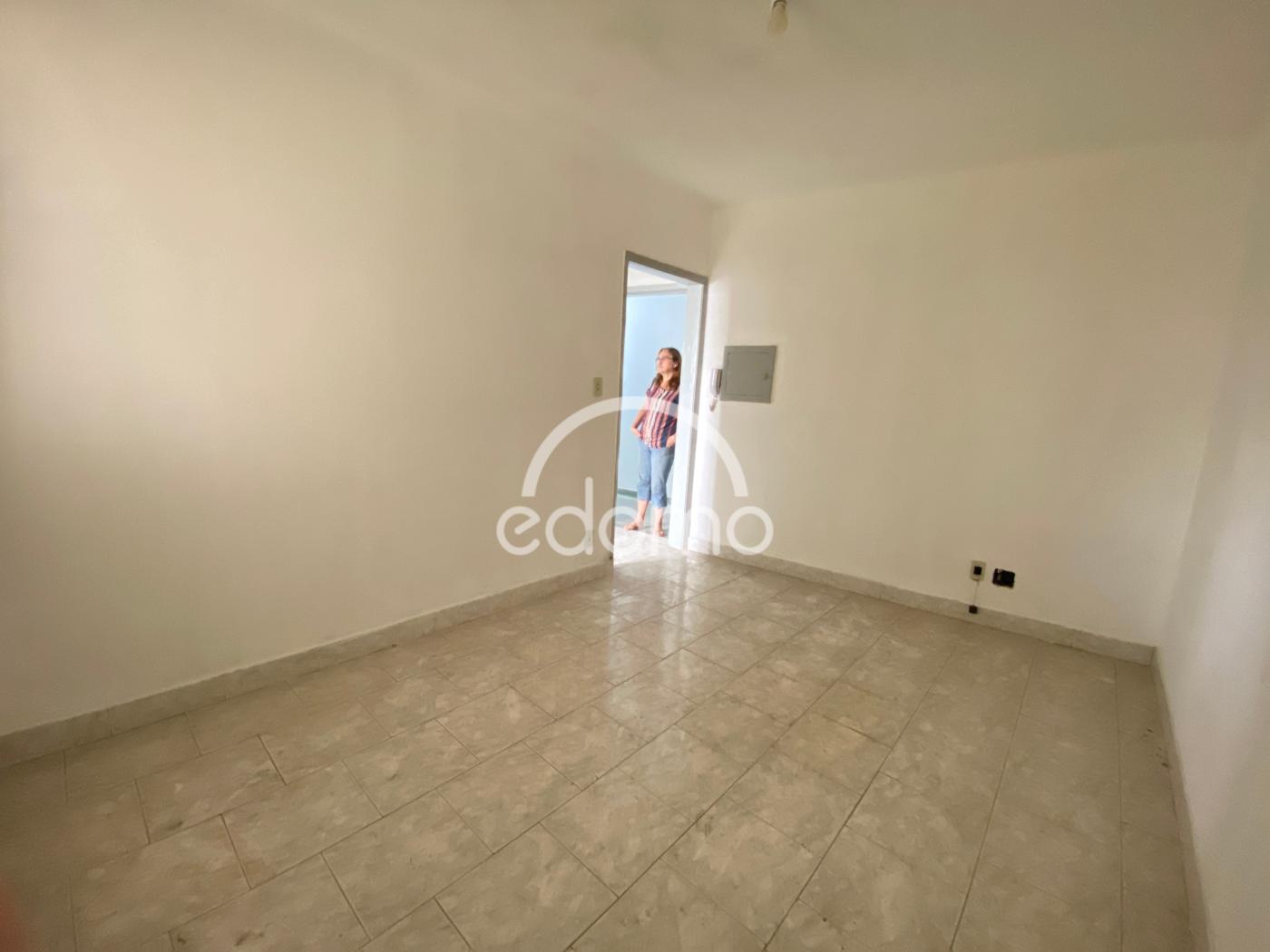 Apartamento para alugar com 2 quartos, 40m² - Foto 3