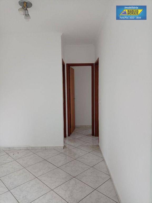 Apartamento à venda com 2 quartos, 63m² - Foto 4
