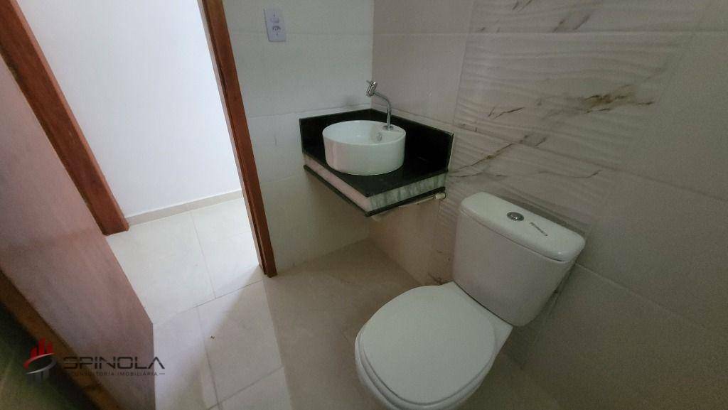 Casa à venda com 2 quartos, 70m² - Foto 18