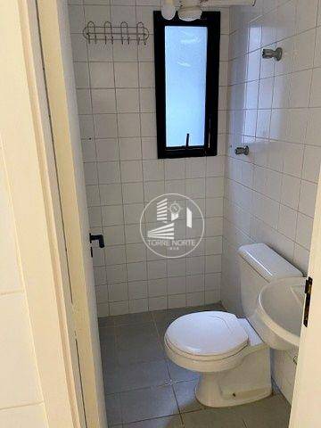 Apartamento à venda com 2 quartos, 70m² - Foto 18