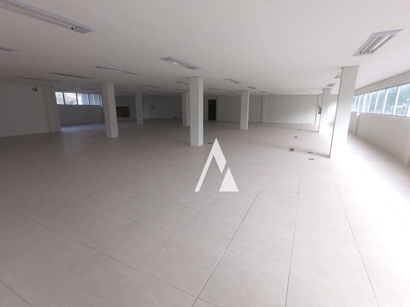 Prédio Inteiro para alugar, 900m² - Foto 18