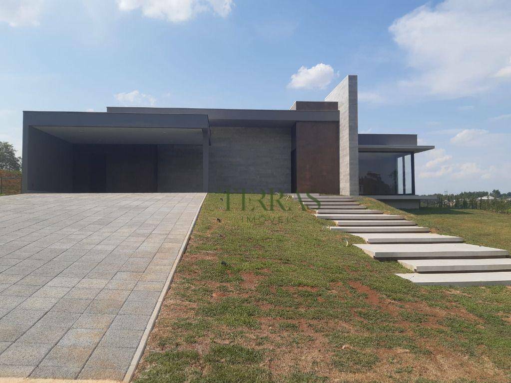 Casa de Condomínio à venda com 5 quartos, 540m² - Foto 1