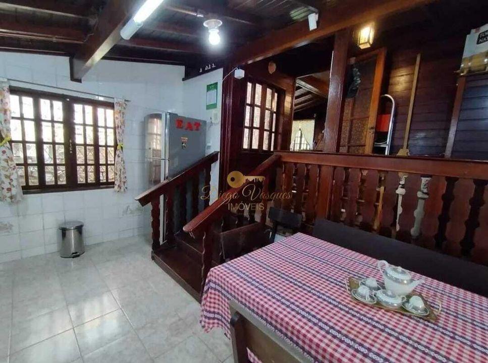 Casa à venda com 3 quartos, 910m² - Foto 8