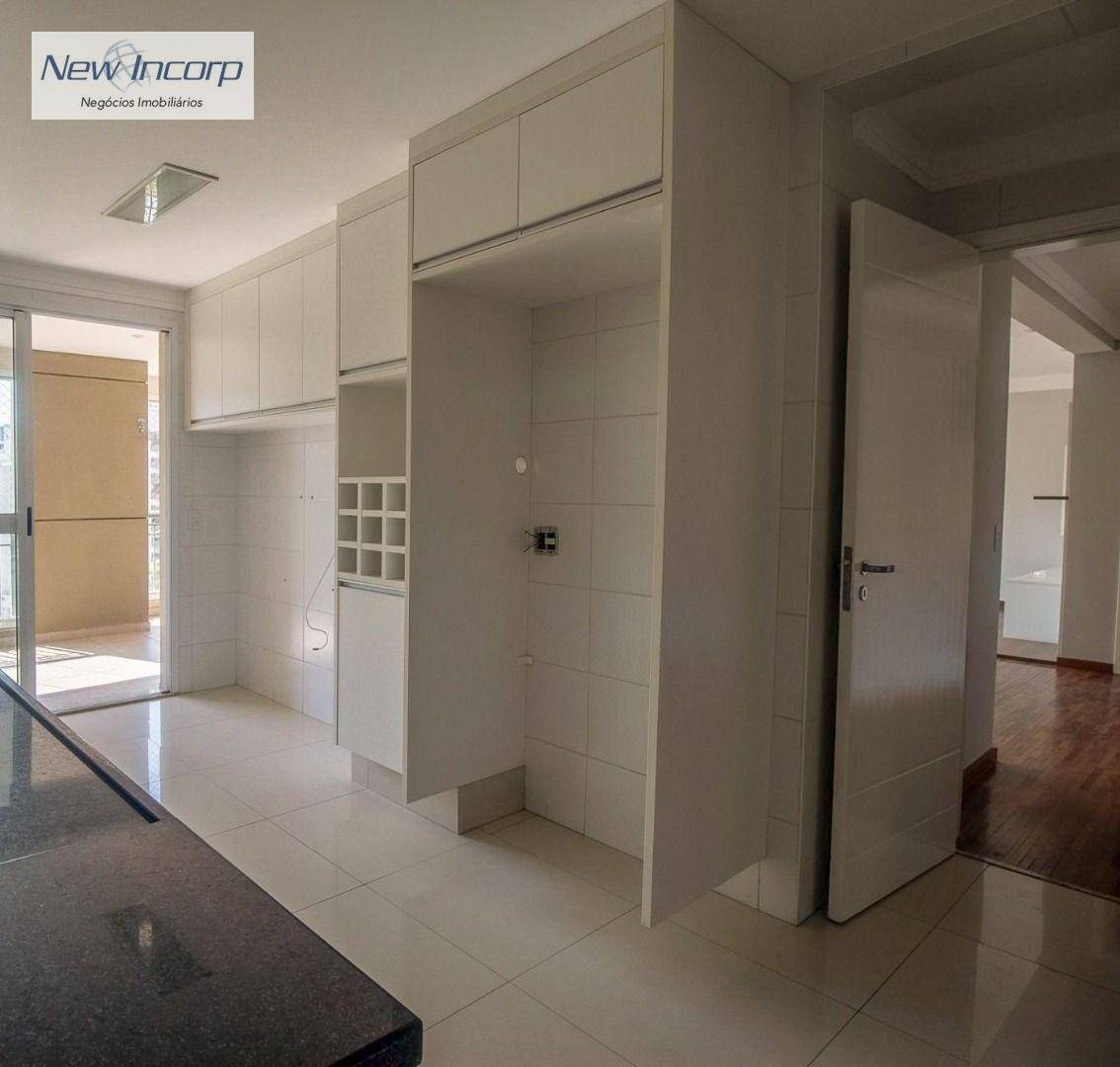 Apartamento à venda com 3 quartos, 195m² - Foto 11