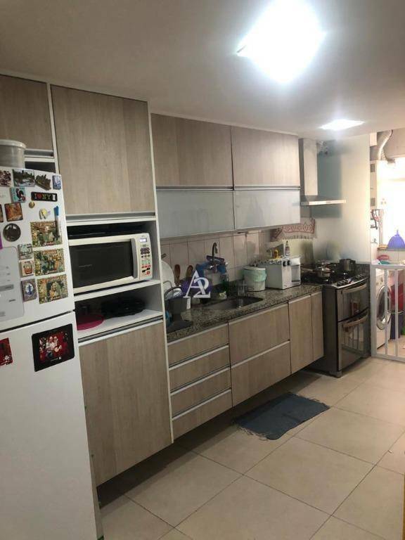 Apartamento à venda com 3 quartos, 105m² - Foto 11