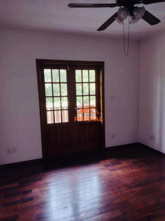 Casa à venda e aluguel com 4 quartos, 320m² - Foto 17