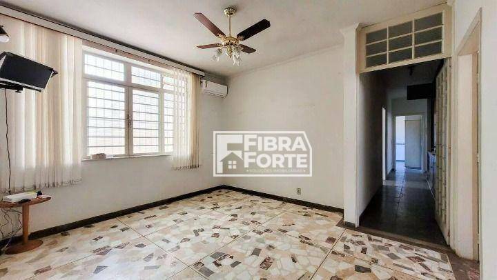 Casa à venda e aluguel com 3 quartos, 213m² - Foto 8