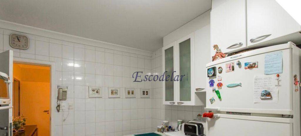 Apartamento à venda com 3 quartos, 160m² - Foto 7