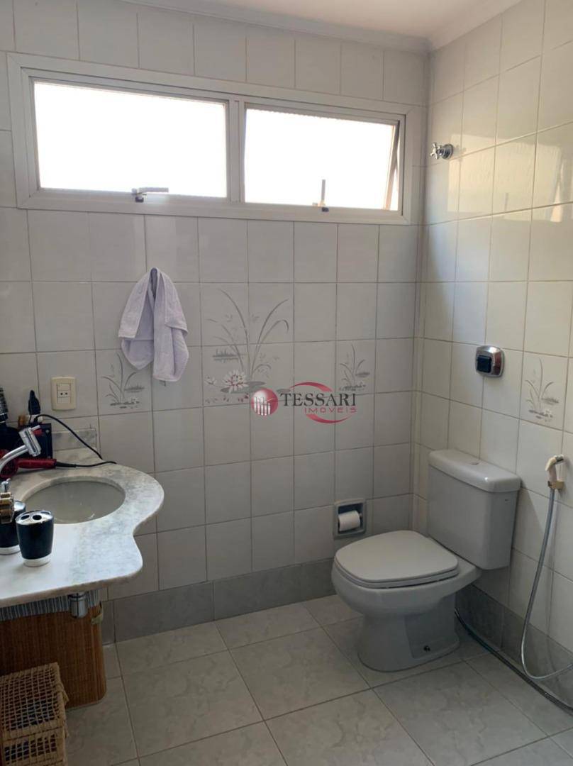 Apartamento à venda com 4 quartos, 200m² - Foto 18