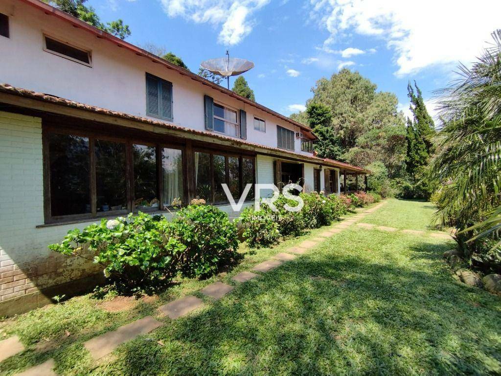 Casa à venda com 5 quartos, 345m² - Foto 10