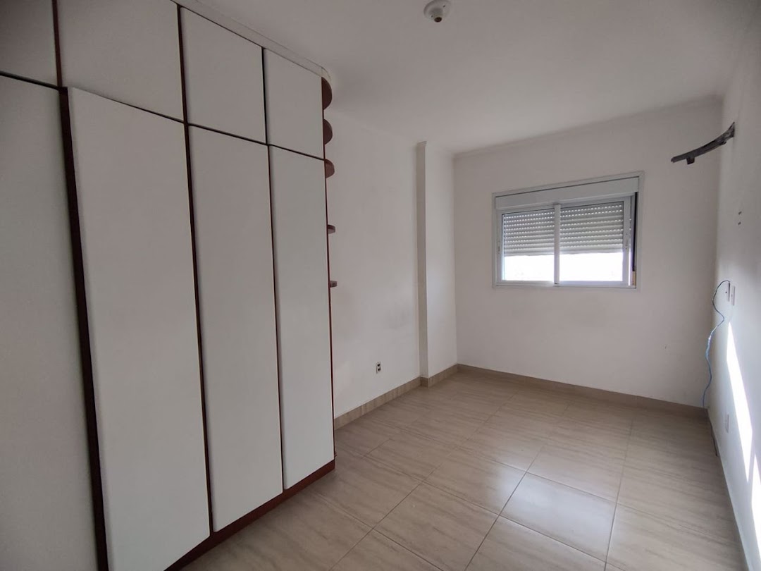 Apartamento à venda com 2 quartos, 74m² - Foto 4