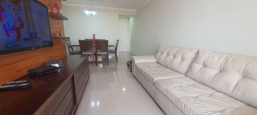 Apartamento à venda com 3 quartos, 62m² - Foto 2