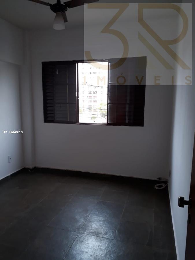 Apartamento à venda com 2 quartos, 72m² - Foto 5