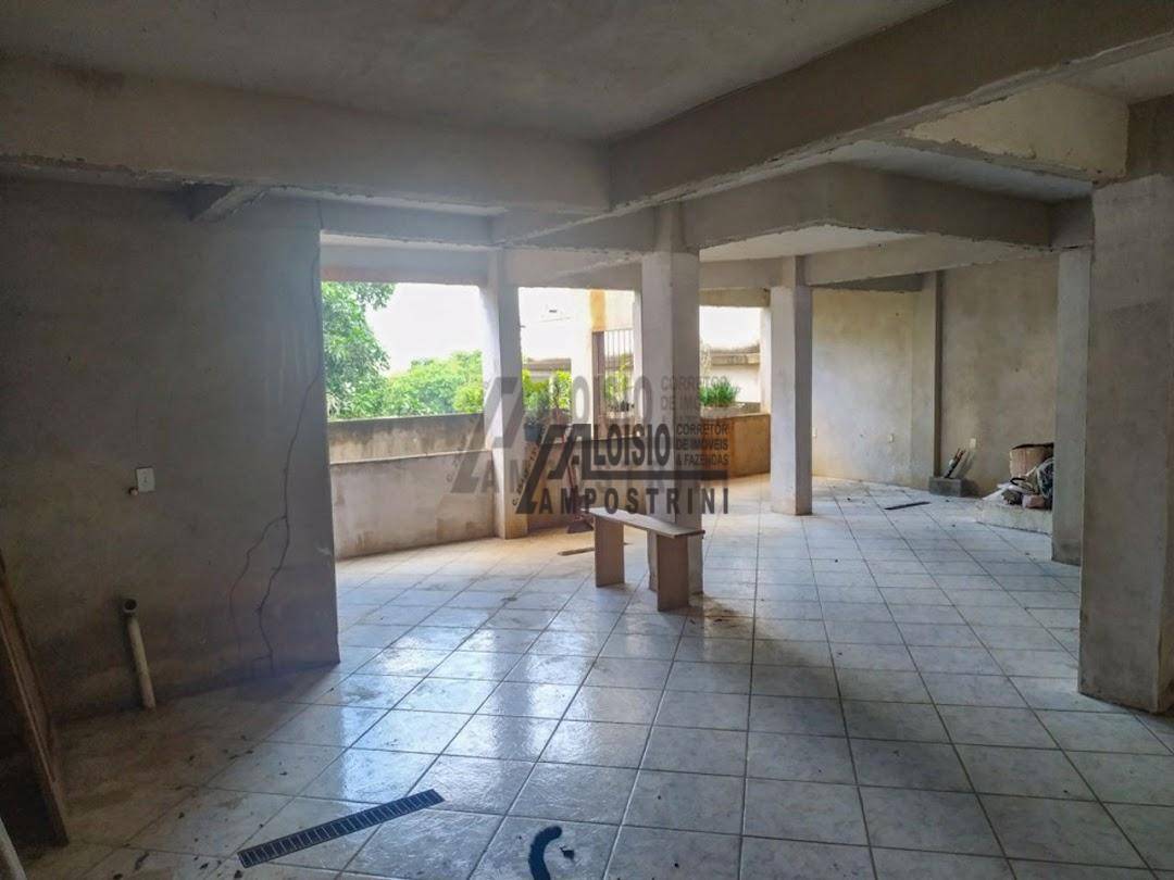 Casa à venda com 5 quartos, 400m² - Foto 32