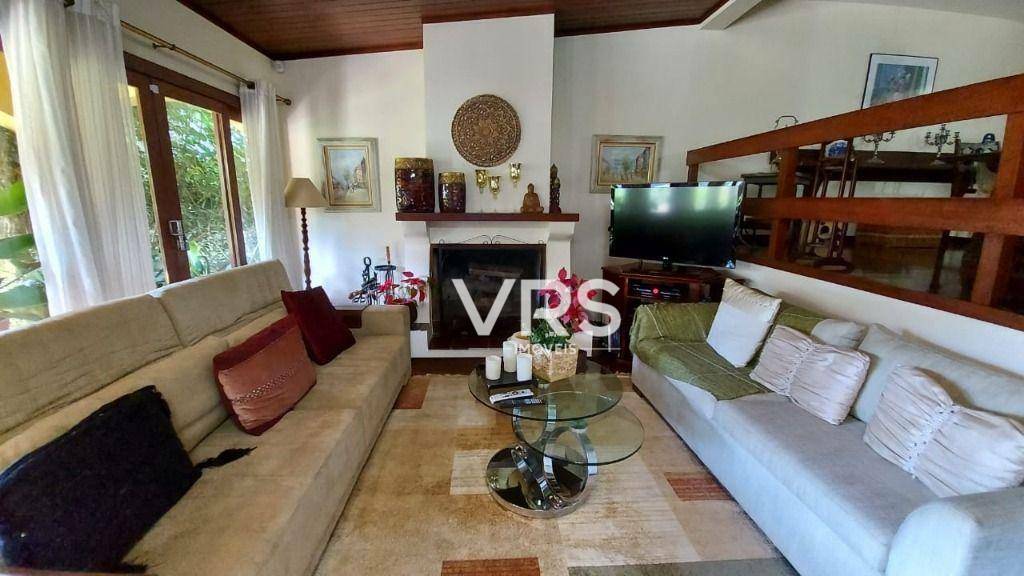 Casa à venda com 5 quartos, 271m² - Foto 6