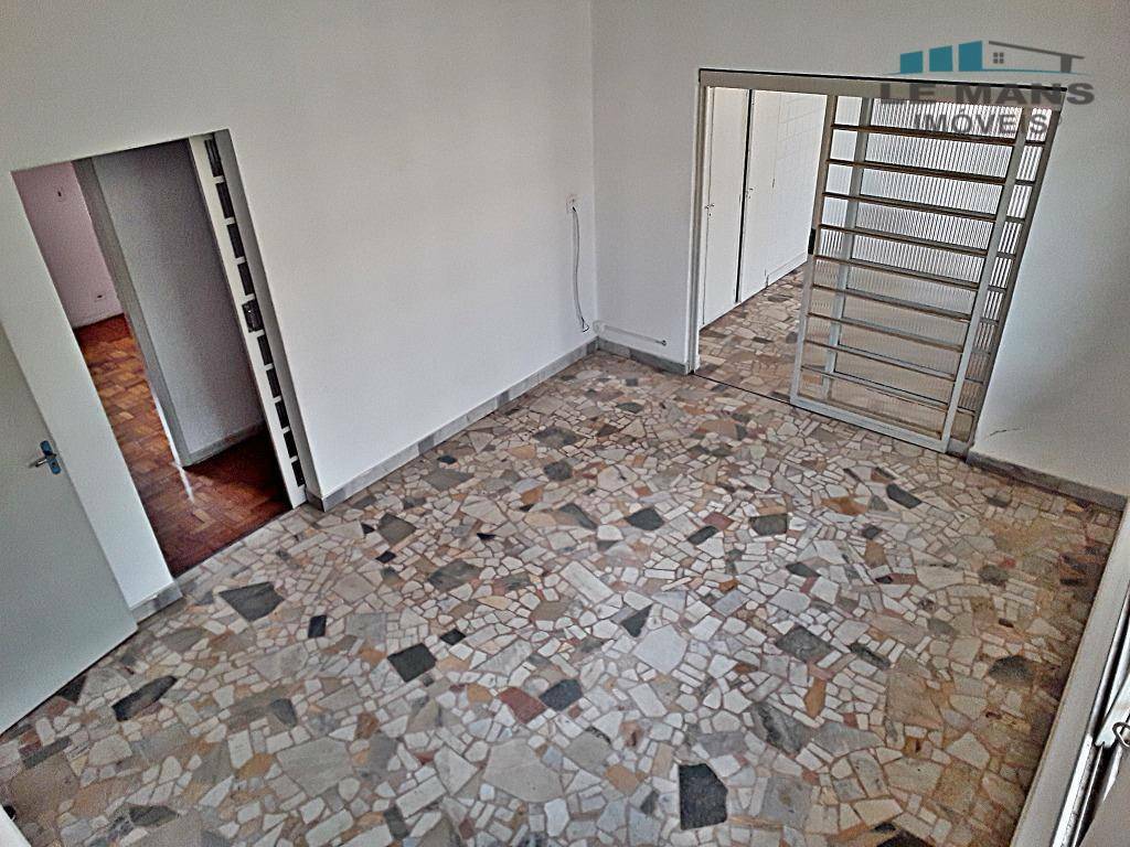 Casa à venda com 3 quartos, 310m² - Foto 6