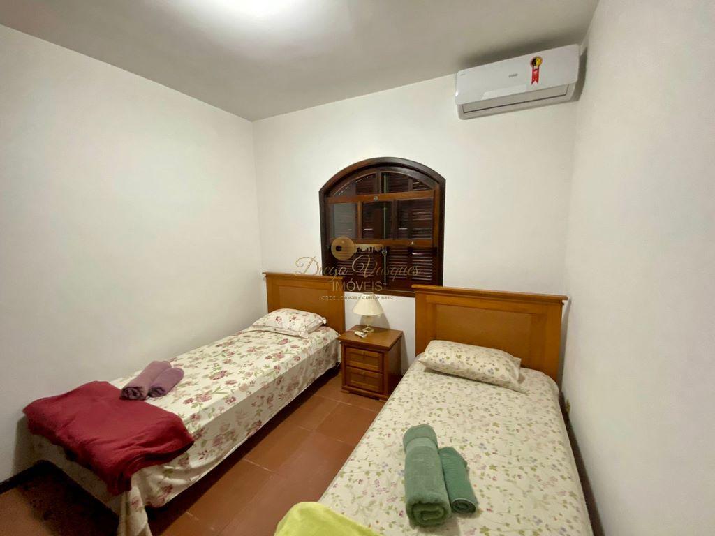 Casa à venda com 8 quartos, 2100m² - Foto 26