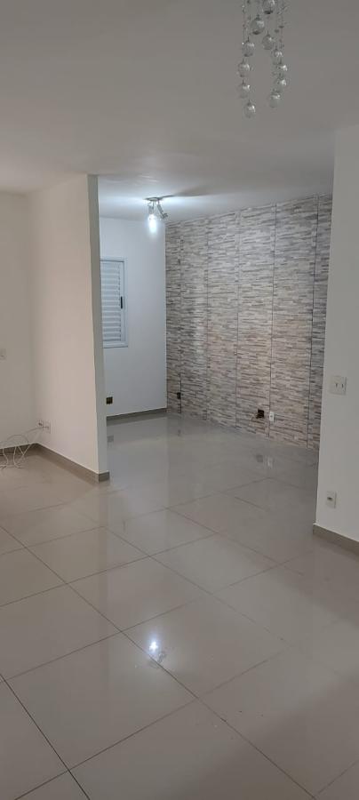 Apartamento à venda com 3 quartos, 80m² - Foto 2