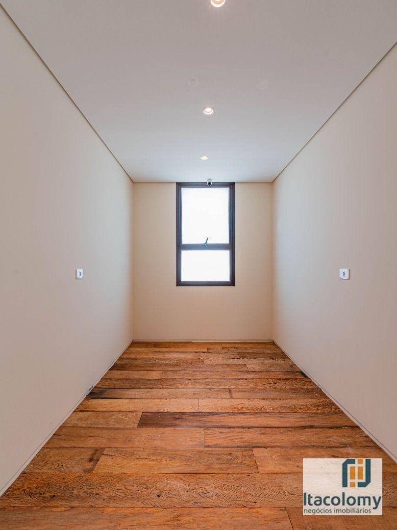 Casa à venda com 4 quartos, 560m² - Foto 23