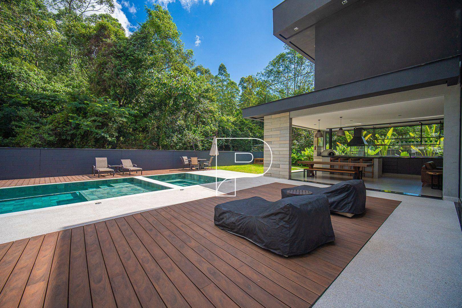 Casa de Condomínio à venda com 4 quartos, 550m² - Foto 6