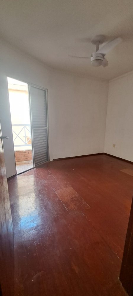 Sobrado à venda com 3 quartos, 124m² - Foto 4